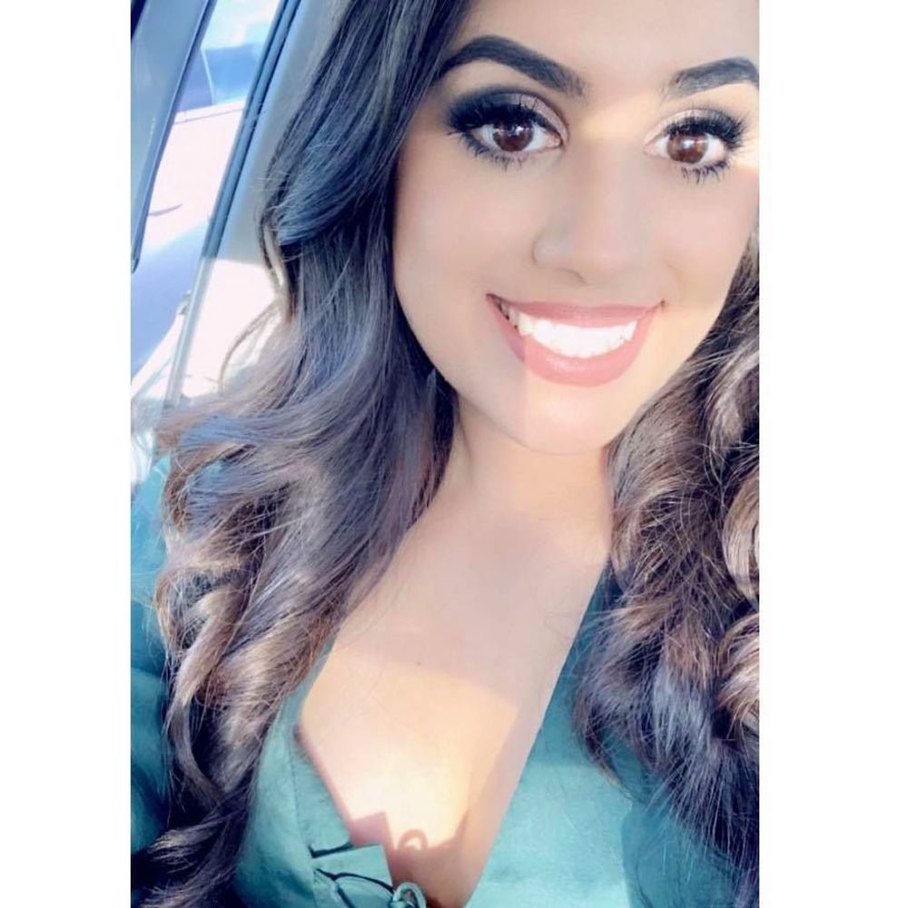 Meet your Posher, Paulina